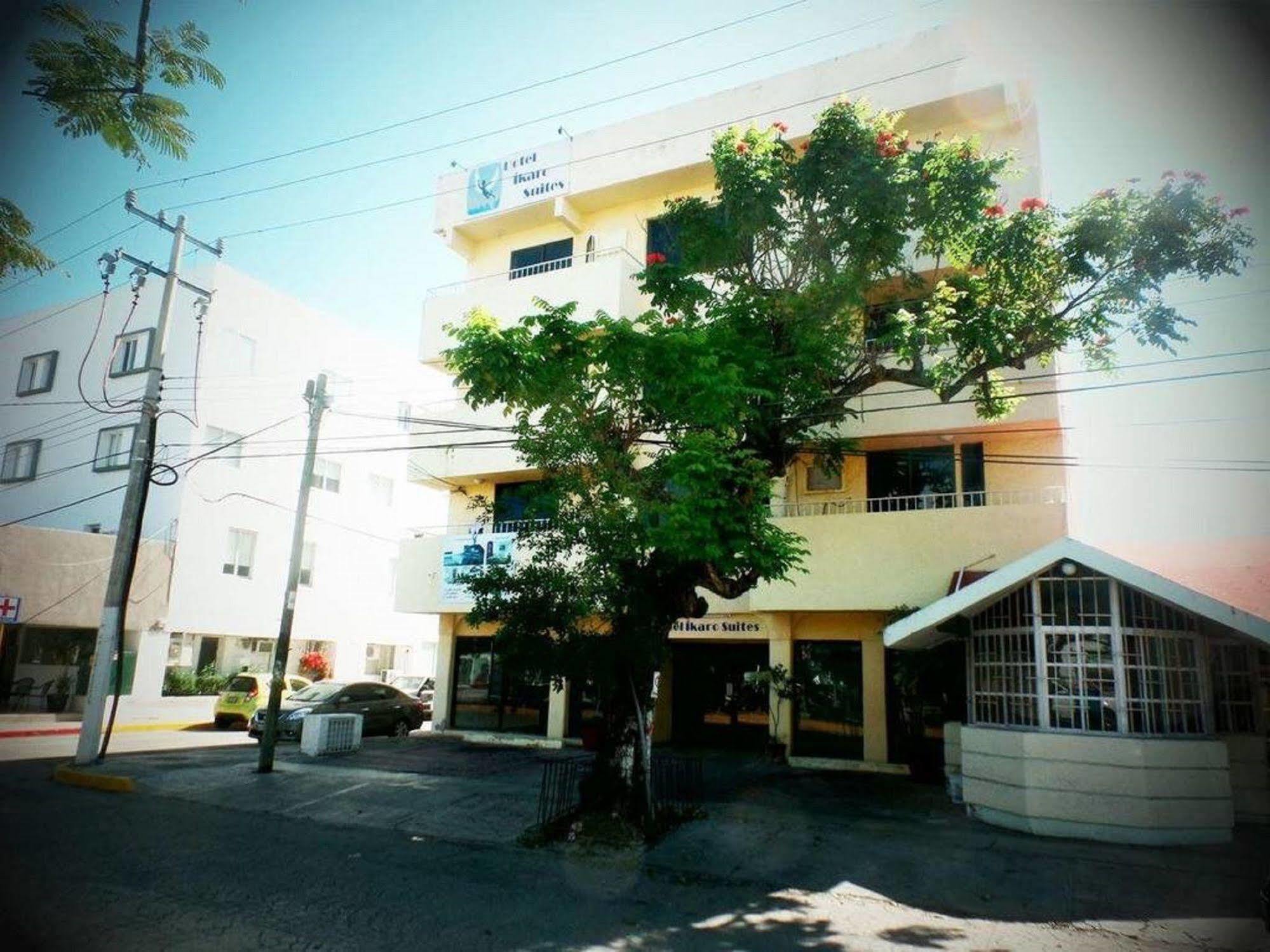 Ikaro Suites Cancún Exterior foto