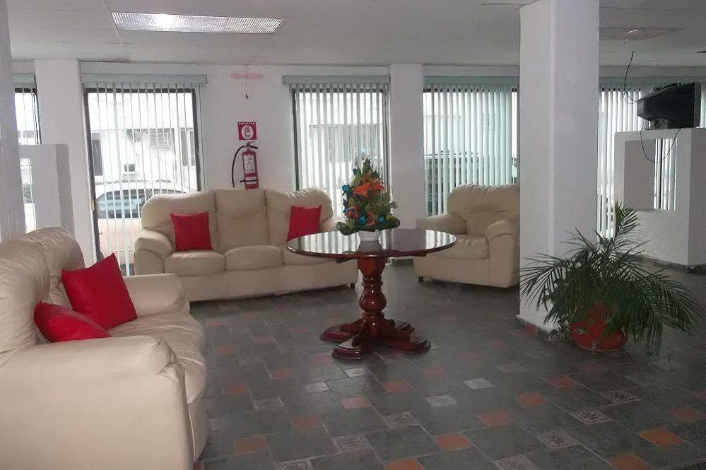 Ikaro Suites Cancún Exterior foto