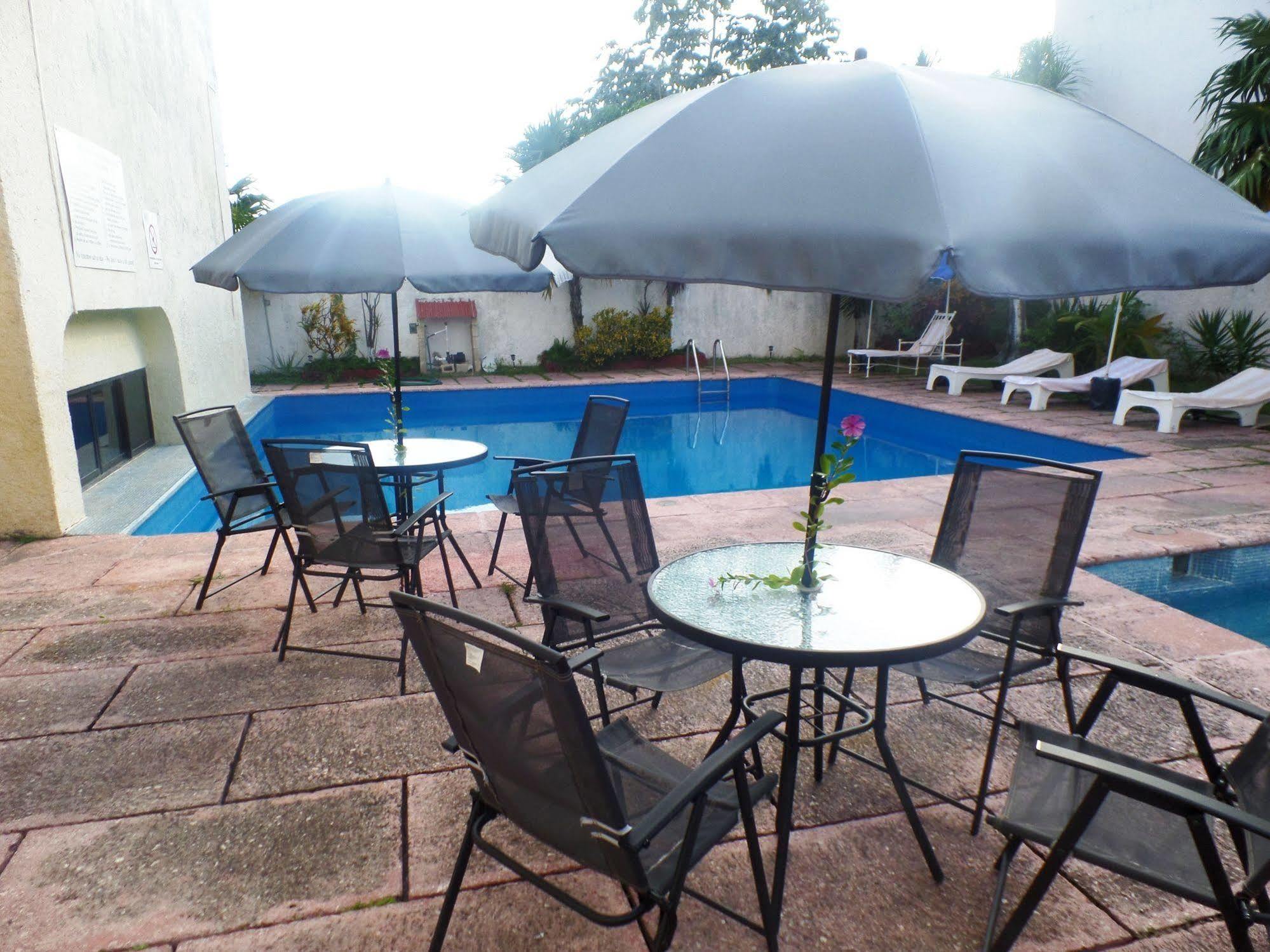 Ikaro Suites Cancún Exterior foto